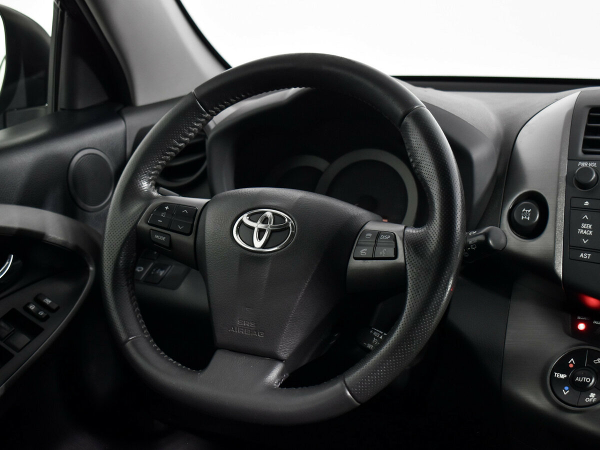 Toyota RAV4 2011 года с пробегом. Фото: #13