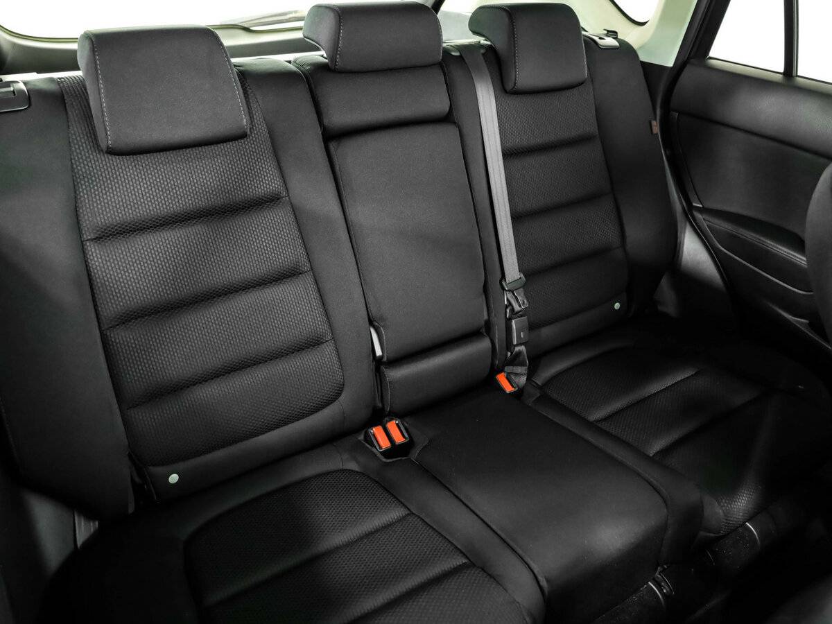 Б/У Мазда Ц-Икс-5 2015 года. Фото: #15