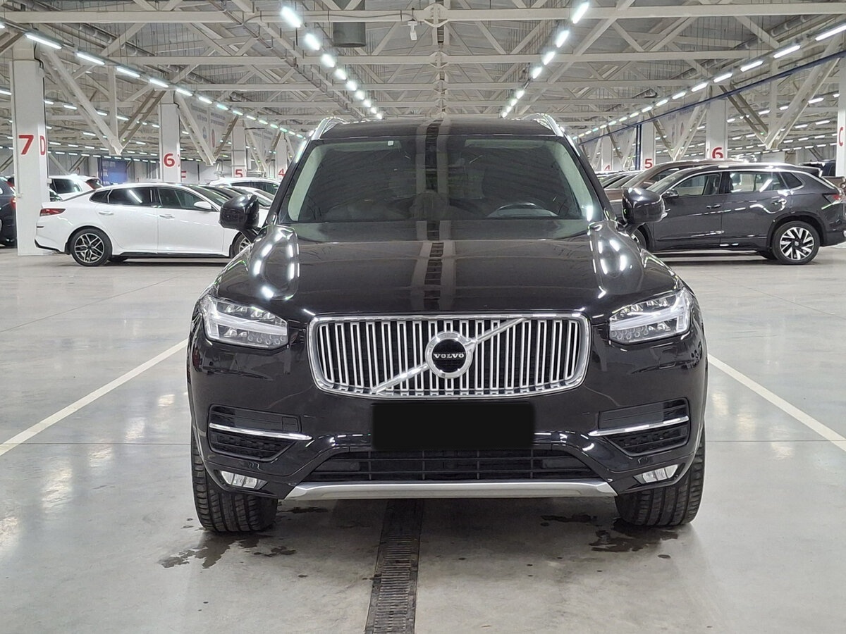 Volvo XC90 2018 года с пробегом. Фото: #1