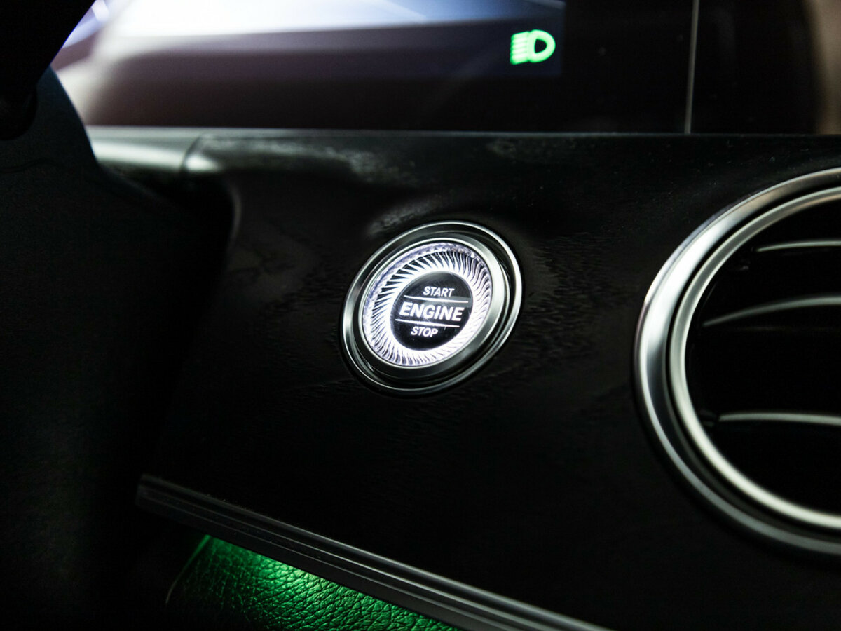 Mercedes-Benz E-Класс 2019 года с пробегом. Фото: #21