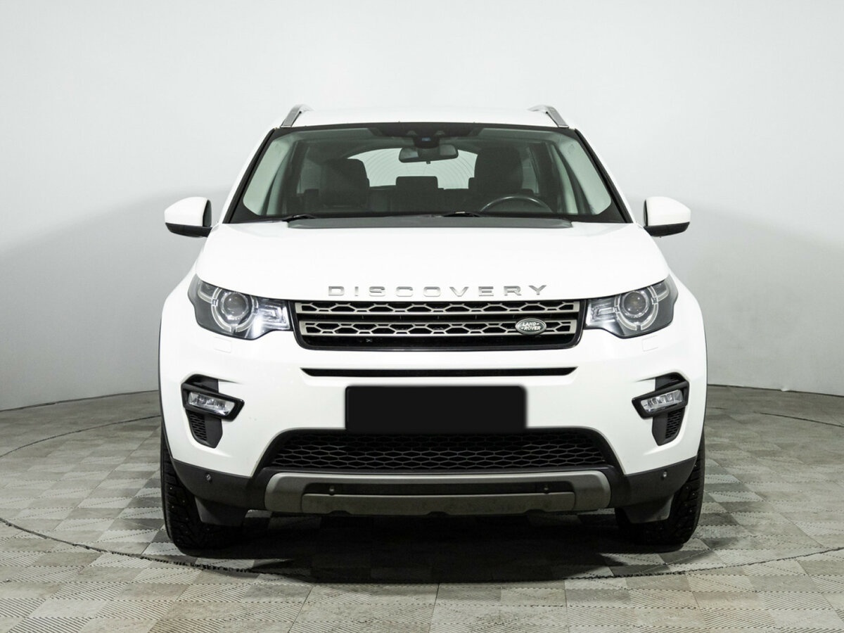 Land Rover Discovery Sport 2017 года с пробегом. Фото: #1