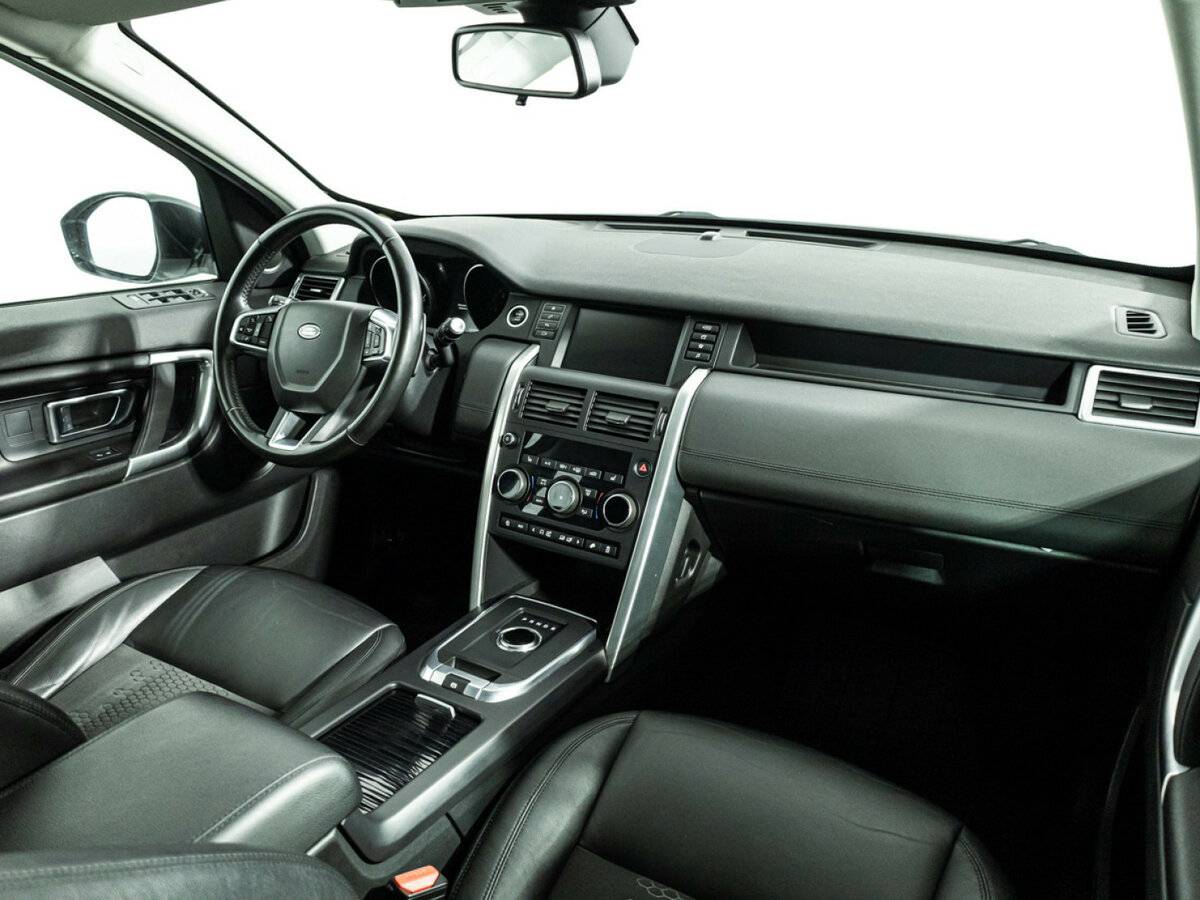Land Rover Discovery Sport 2017 года с пробегом. Фото: #7