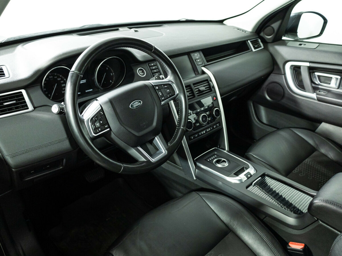 Land Rover Discovery Sport 2017 года с пробегом. Фото: #9