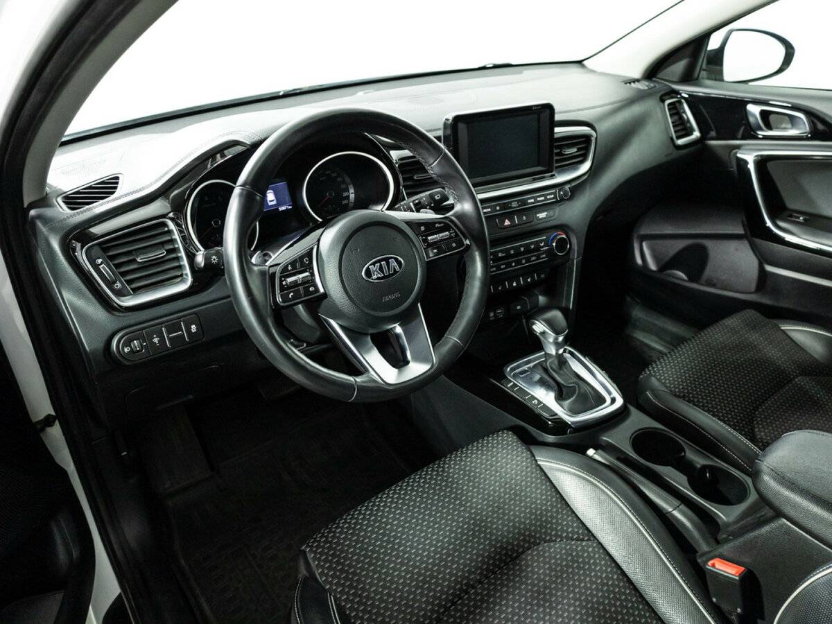 Kia Ceed 2019 года с пробегом. Фото: #10