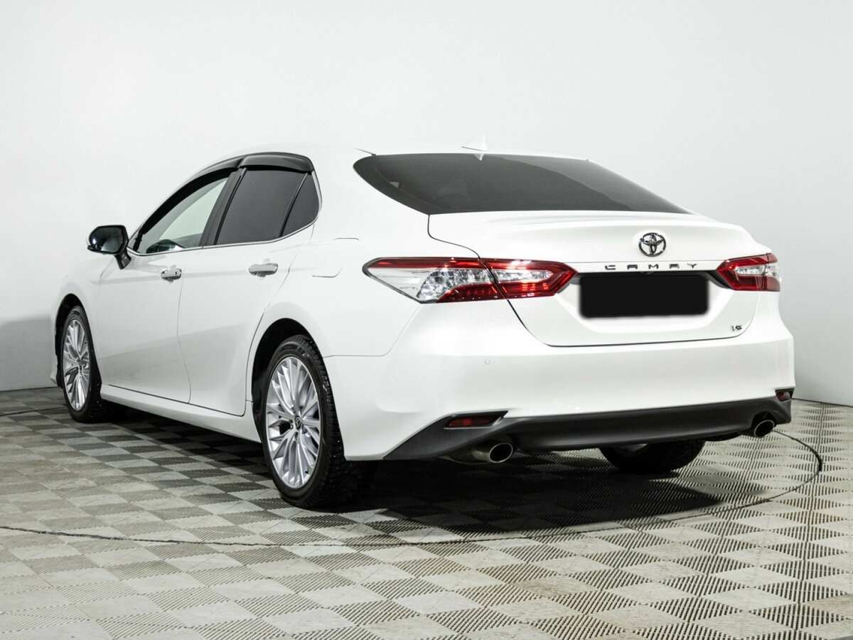 Toyota Camry 2020 года с пробегом. Фото: #5