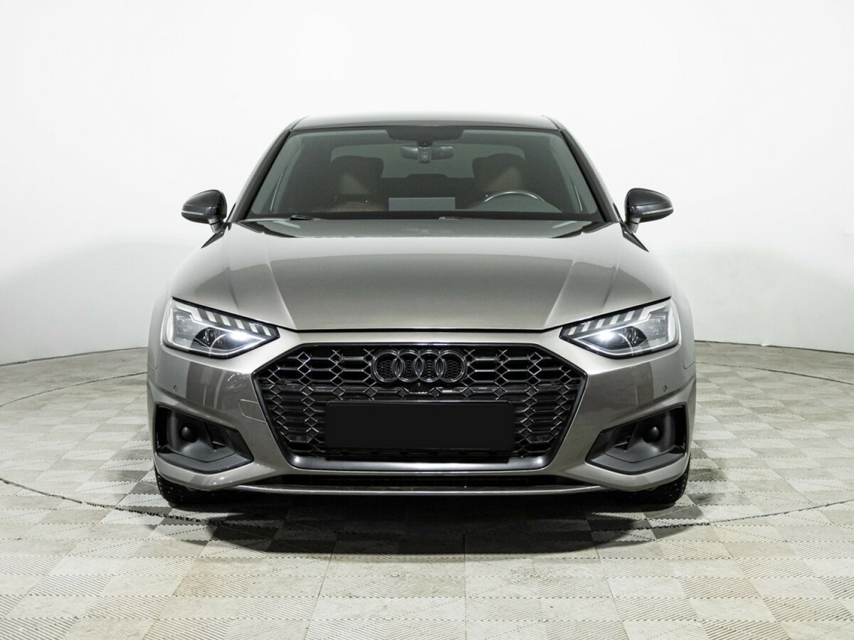 Audi A4 2020 года с пробегом. Фото: #1