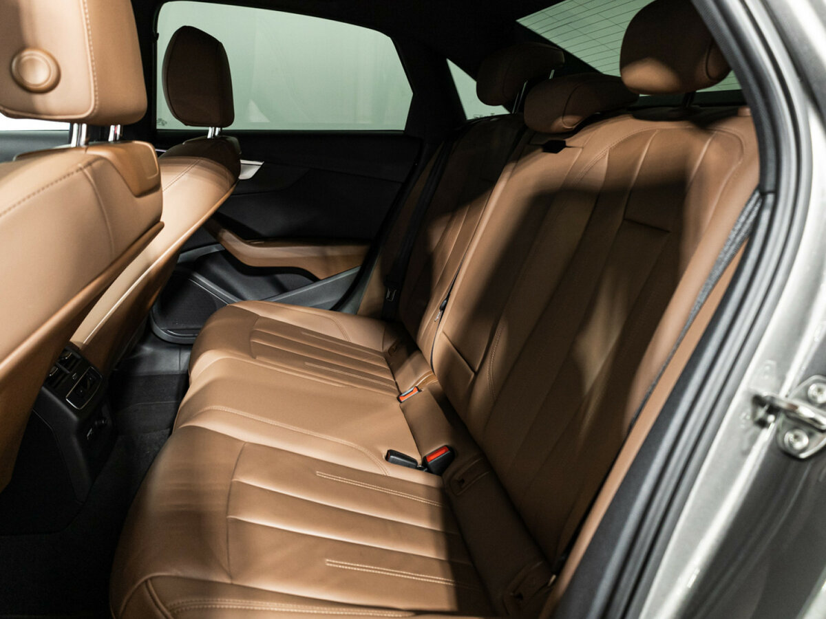 Audi A4 2020 года с пробегом. Фото: #8