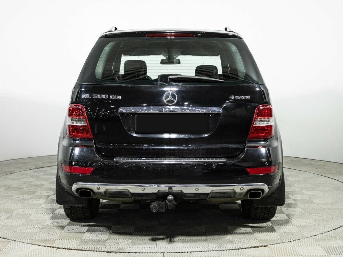 Mercedes-Benz M-Класс 2010 года с пробегом. Фото: #4