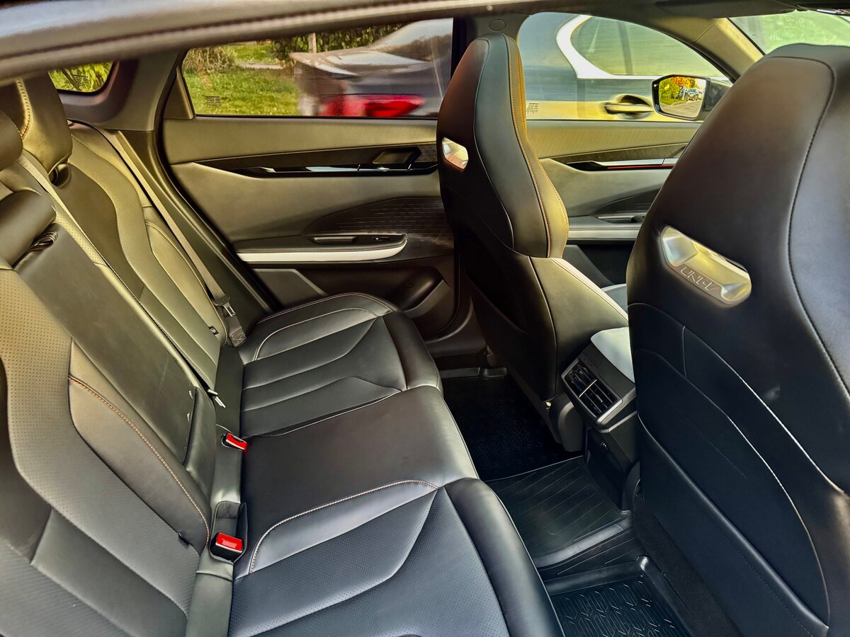 Changan UNI-V 2024 года с пробегом. Фото: #11