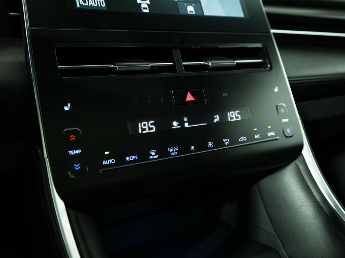 Toyota Avalon 2022 года с пробегом. Фото: #17