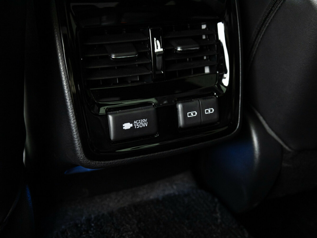 Toyota Avalon 2022 года с пробегом. Фото: #22