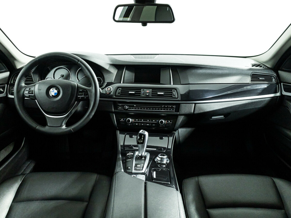 BMW 5 серии 2016 года с пробегом. Фото: #12