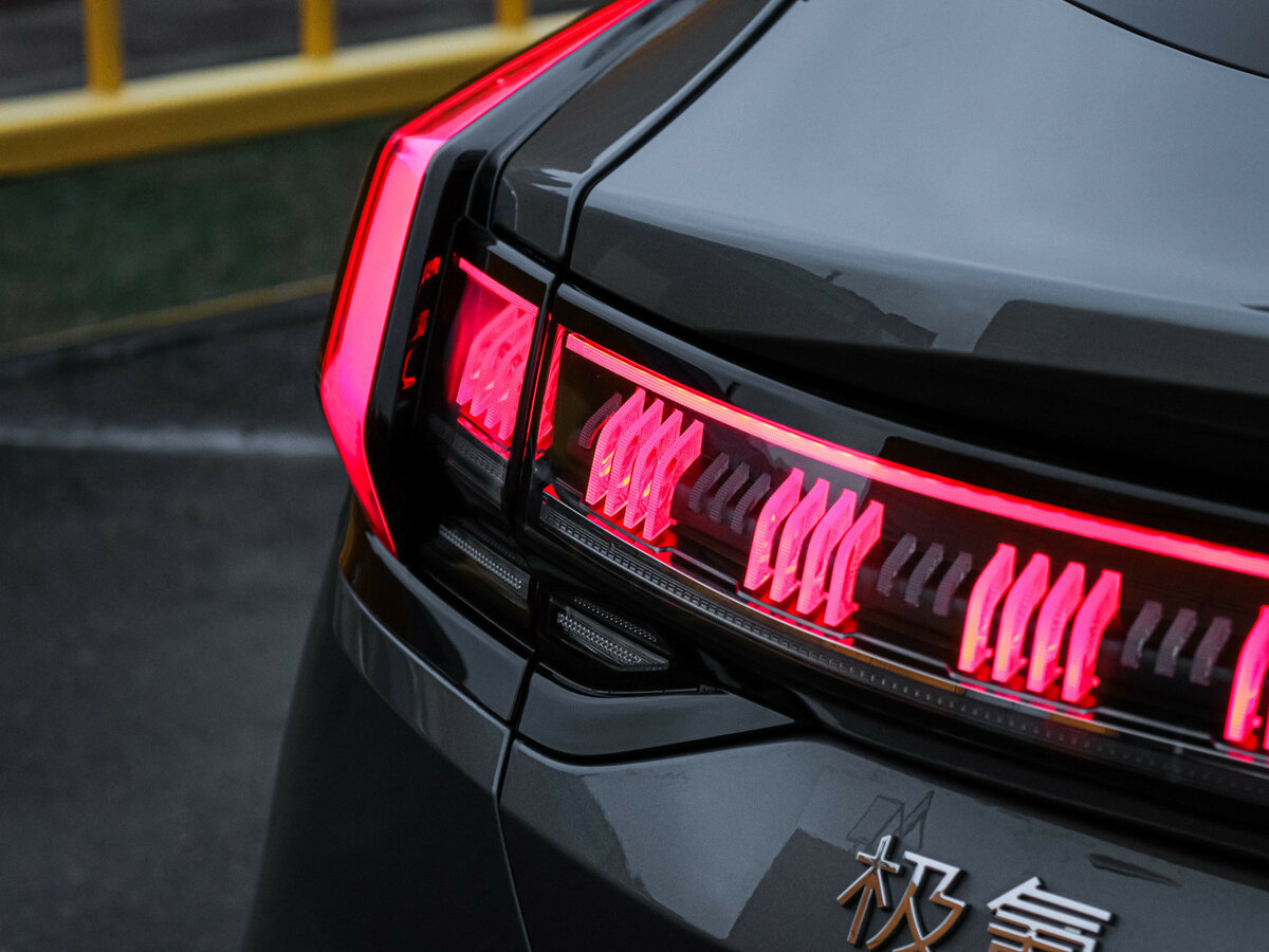 Zeekr 001 2023 года с пробегом. Фото: #10