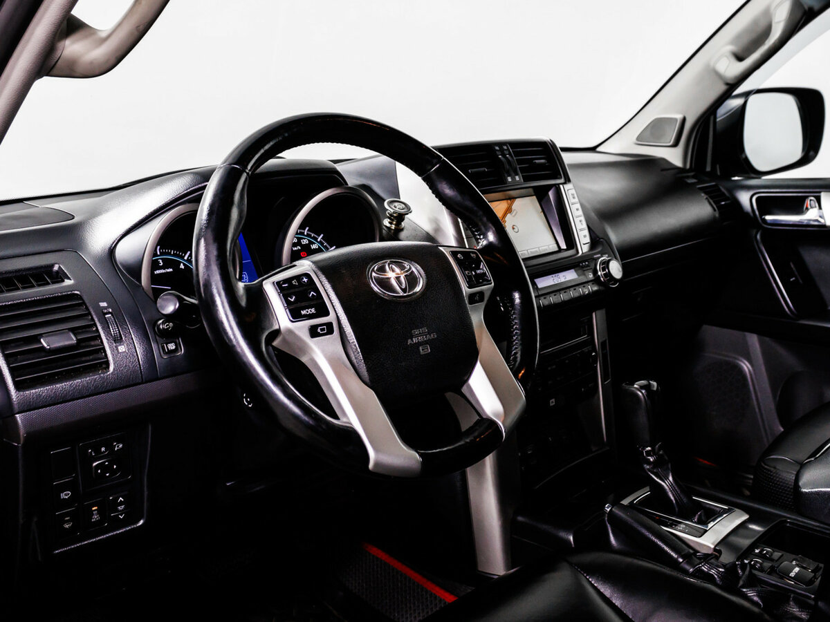 Toyota Land Cruiser Prado 2010 года с пробегом. Фото: #9