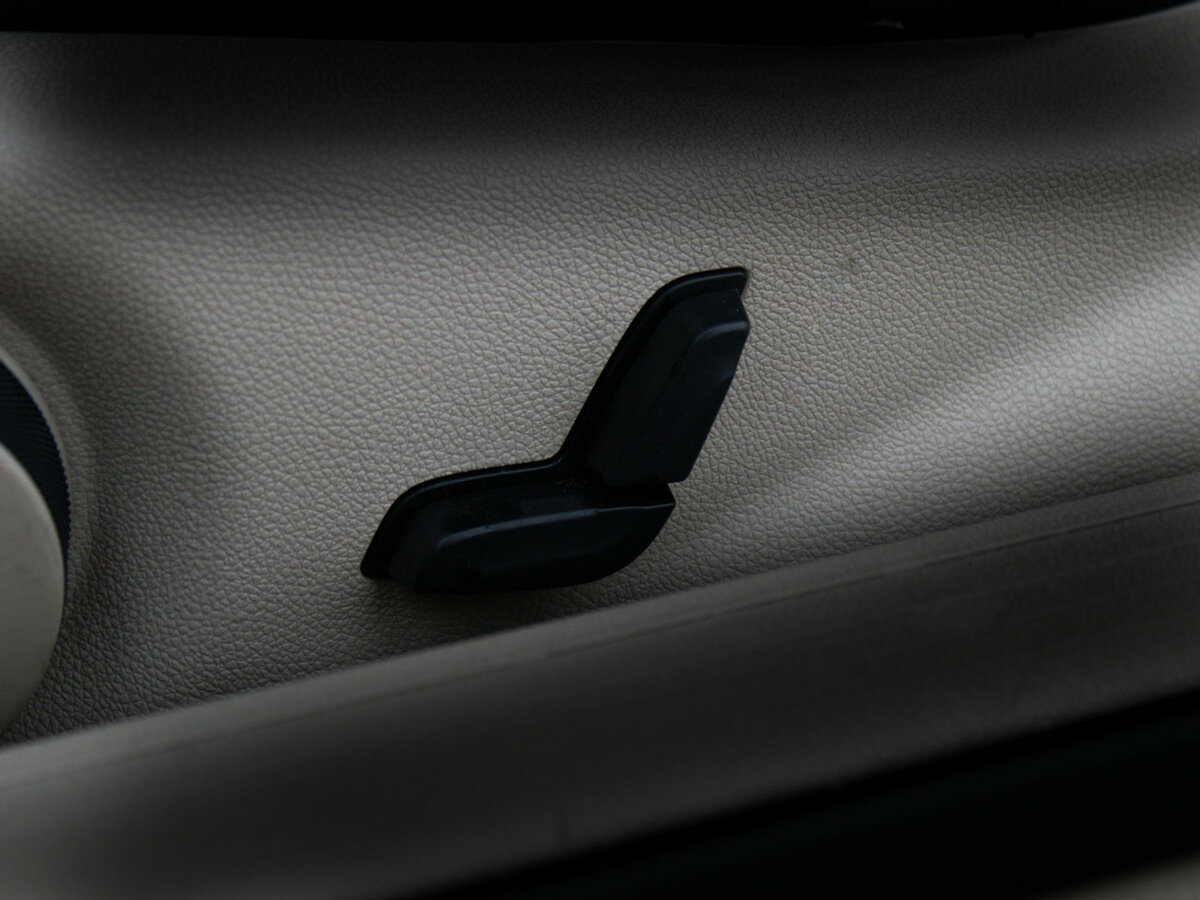 Mercedes-Benz E-Класс 2013 года с пробегом. Фото: #13