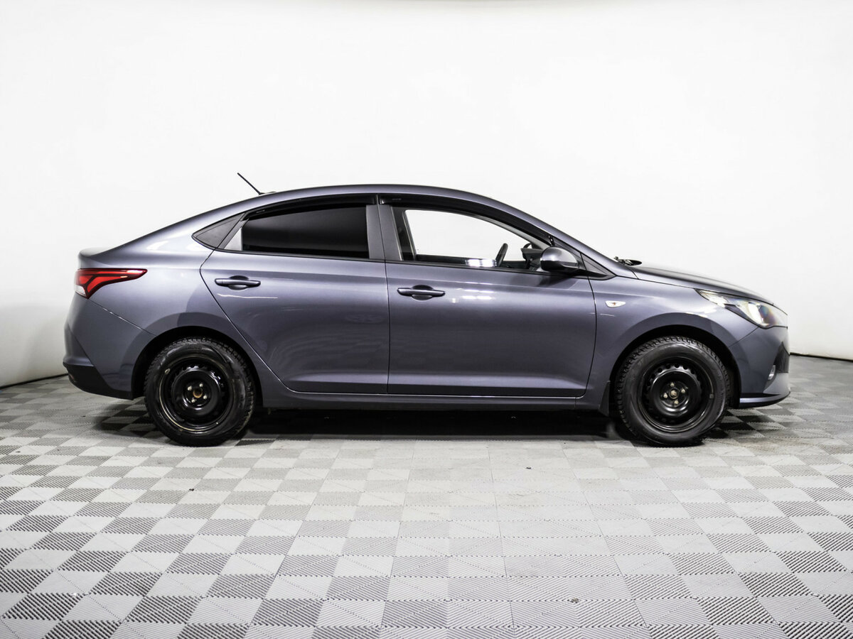 Solaris HS 2024 года с пробегом. Фото: #3