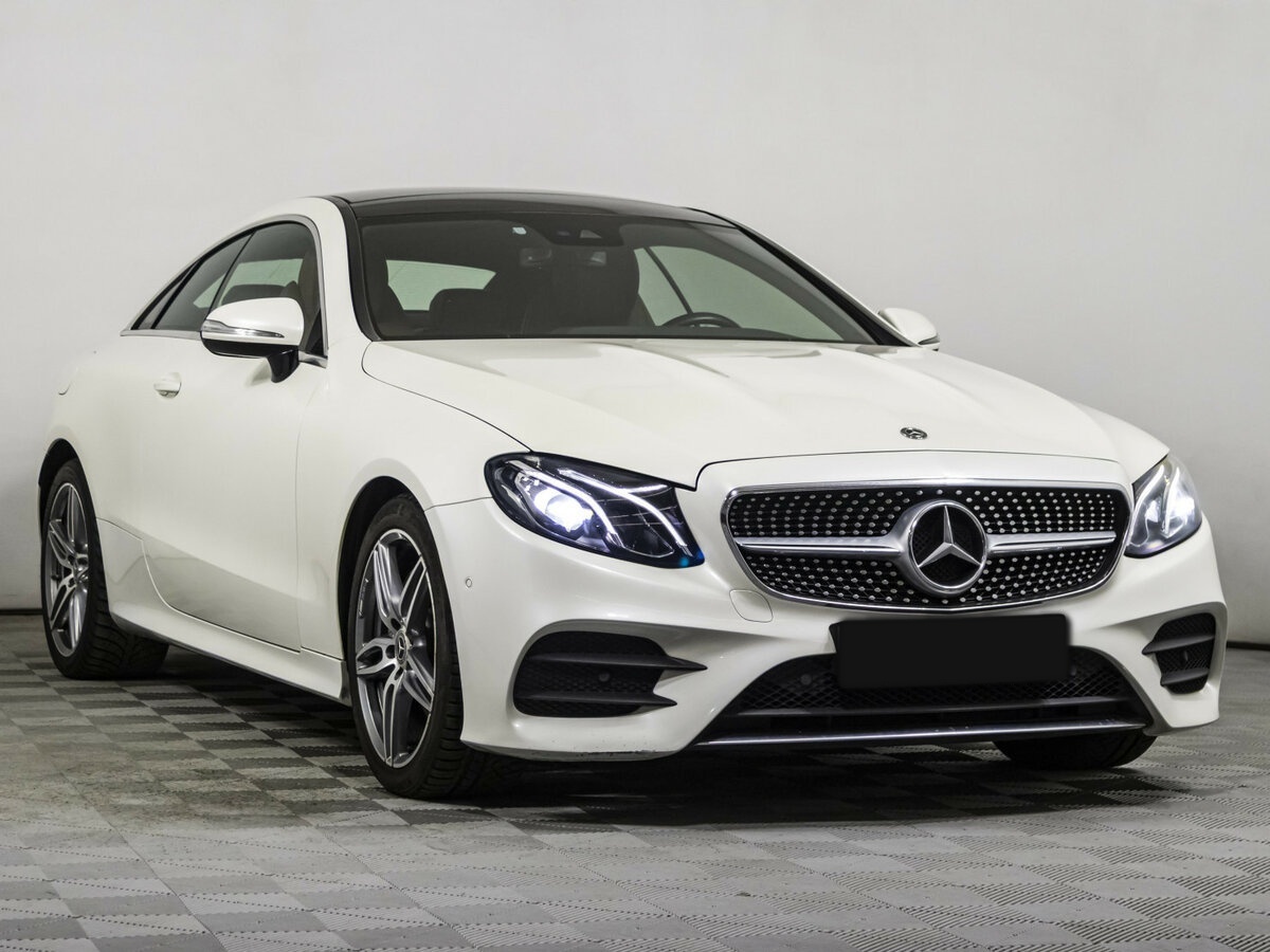 Mercedes-Benz E-Класс 2018 года с пробегом. Фото: #2