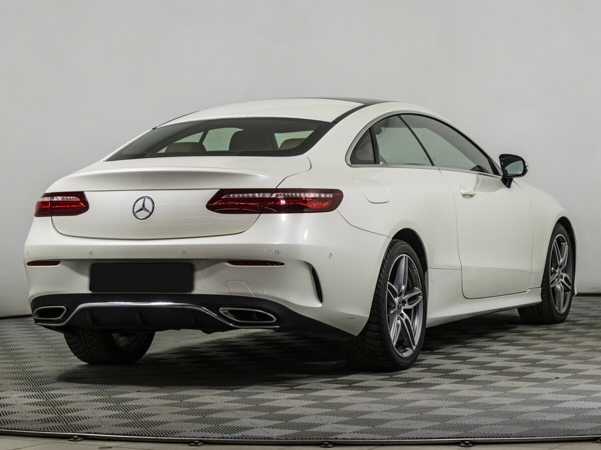 Mercedes-Benz E-Класс 2018 года с пробегом. Фото: #3