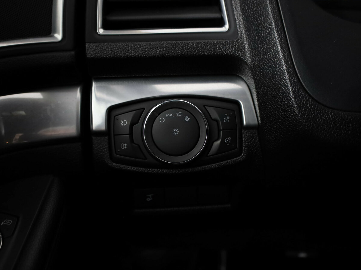 Ford Explorer 2015 года с пробегом. Фото: #16