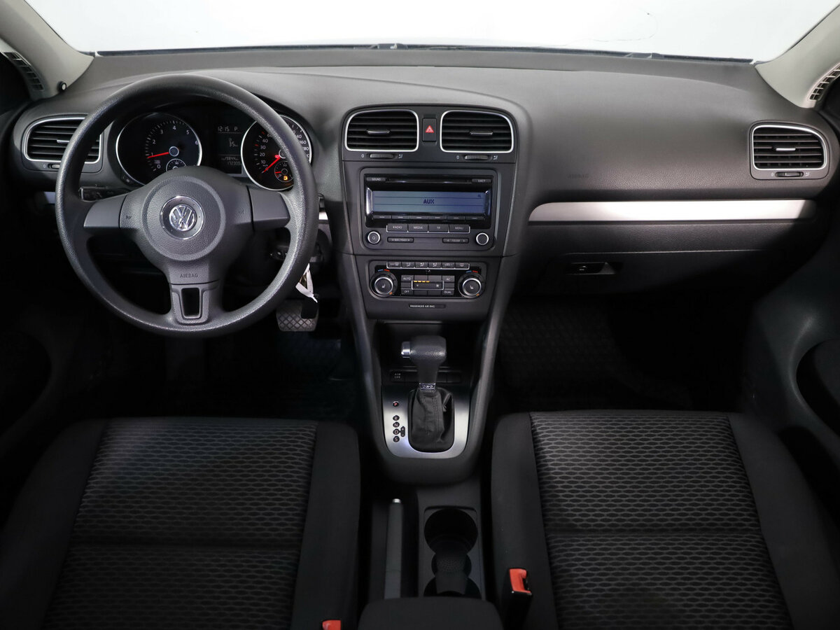 Volkswagen Golf 2009 года с пробегом. Фото: #5