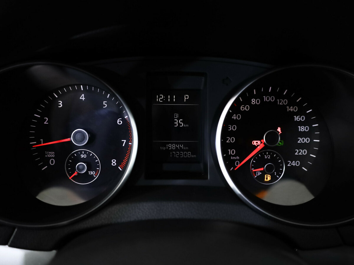 Volkswagen Golf 2009 года с пробегом. Фото: #7