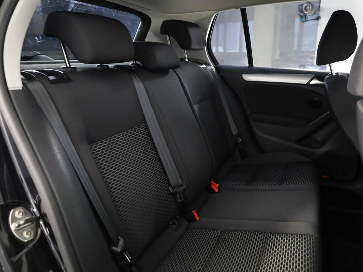 Volkswagen Golf 2009 года с пробегом. Фото: #15