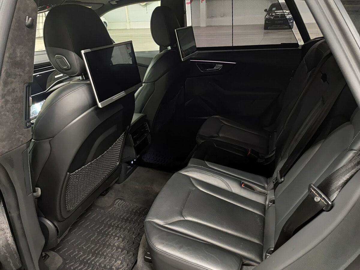 Audi Q8 2019 года с пробегом. Фото: #11