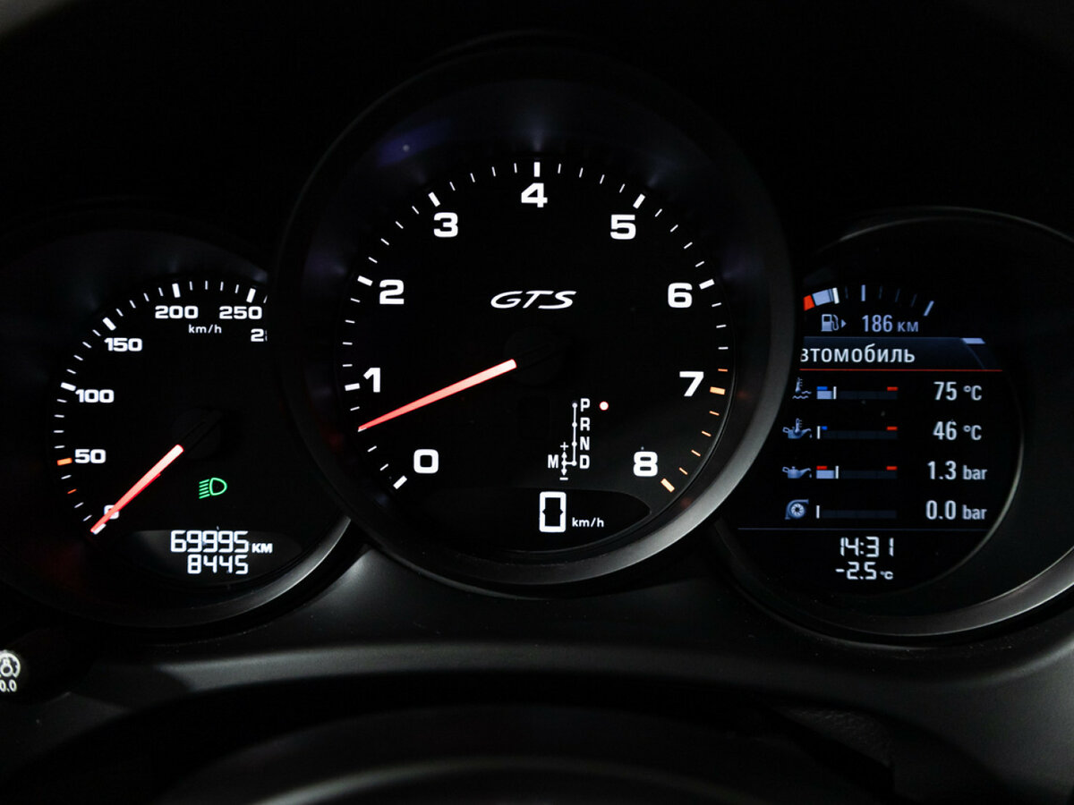 Porsche Macan 2021 года с пробегом. Фото: #9