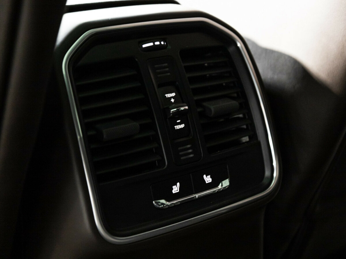 Porsche Macan 2021 года с пробегом. Фото: #22