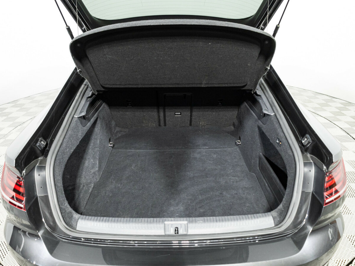 Volkswagen Arteon 2018 года с пробегом. Фото: #23