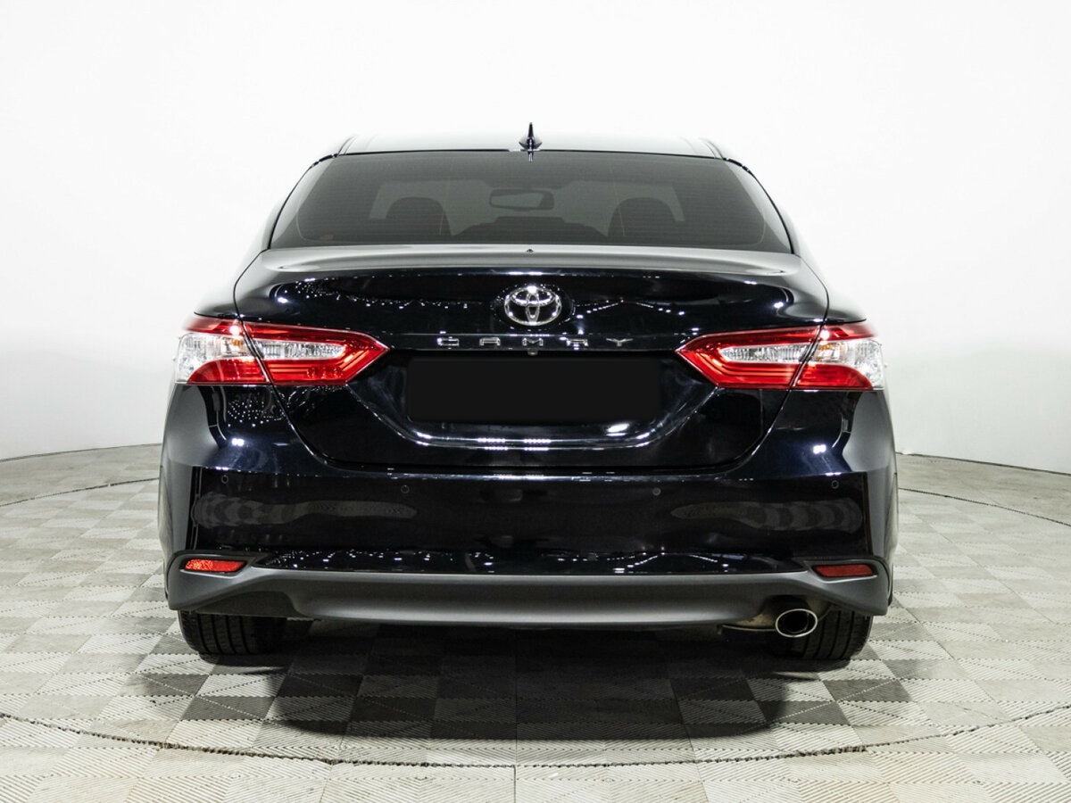 Toyota Camry 2021 года с пробегом. Фото: #4