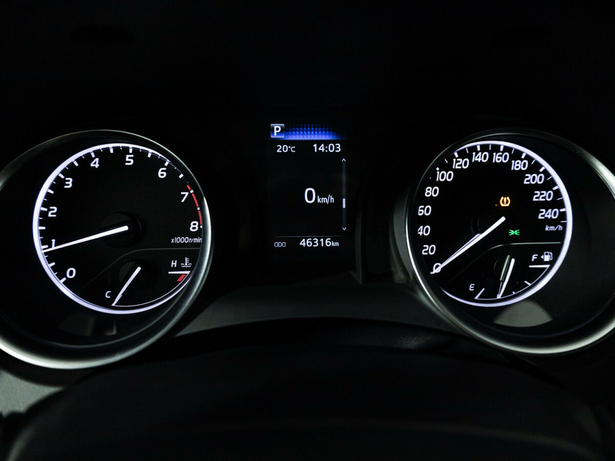 Toyota Camry 2021 года с пробегом. Фото: #9