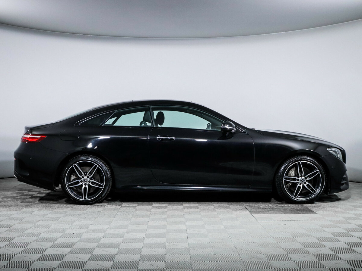 Mercedes-Benz E-Класс 2018 года с пробегом. Фото: #3