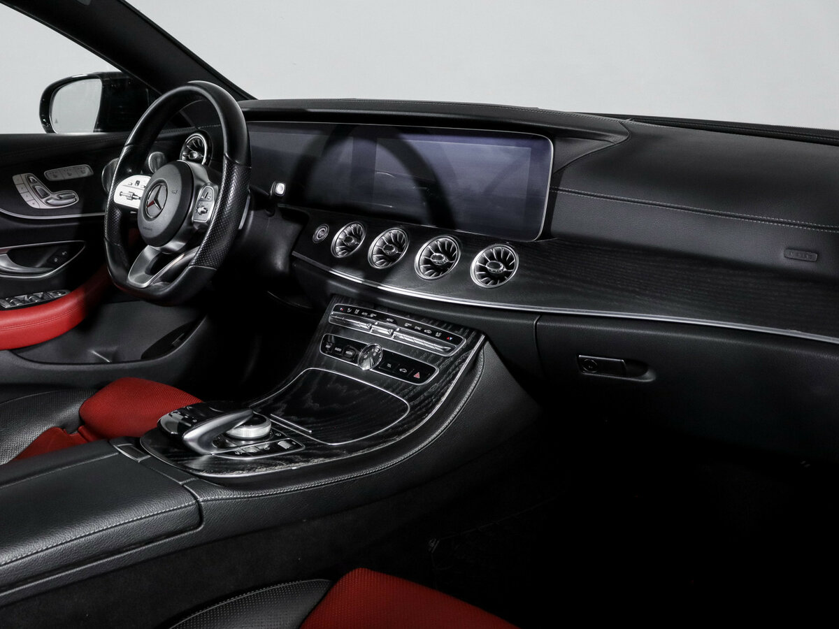 Mercedes-Benz E-Класс 2018 года с пробегом. Фото: #8