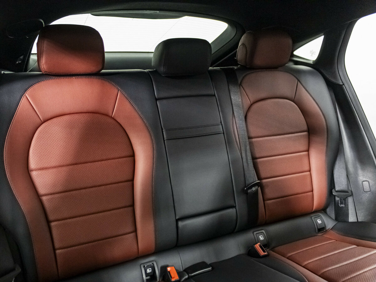 Mercedes-Benz GLC Coupe 2019 года с пробегом. Фото: #11