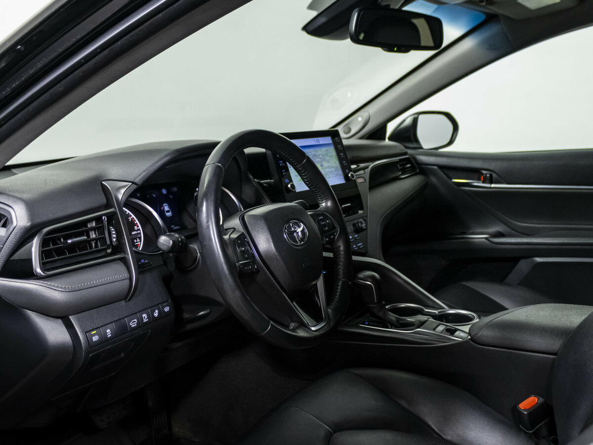 Toyota Camry 2021 года с пробегом. Фото: #8