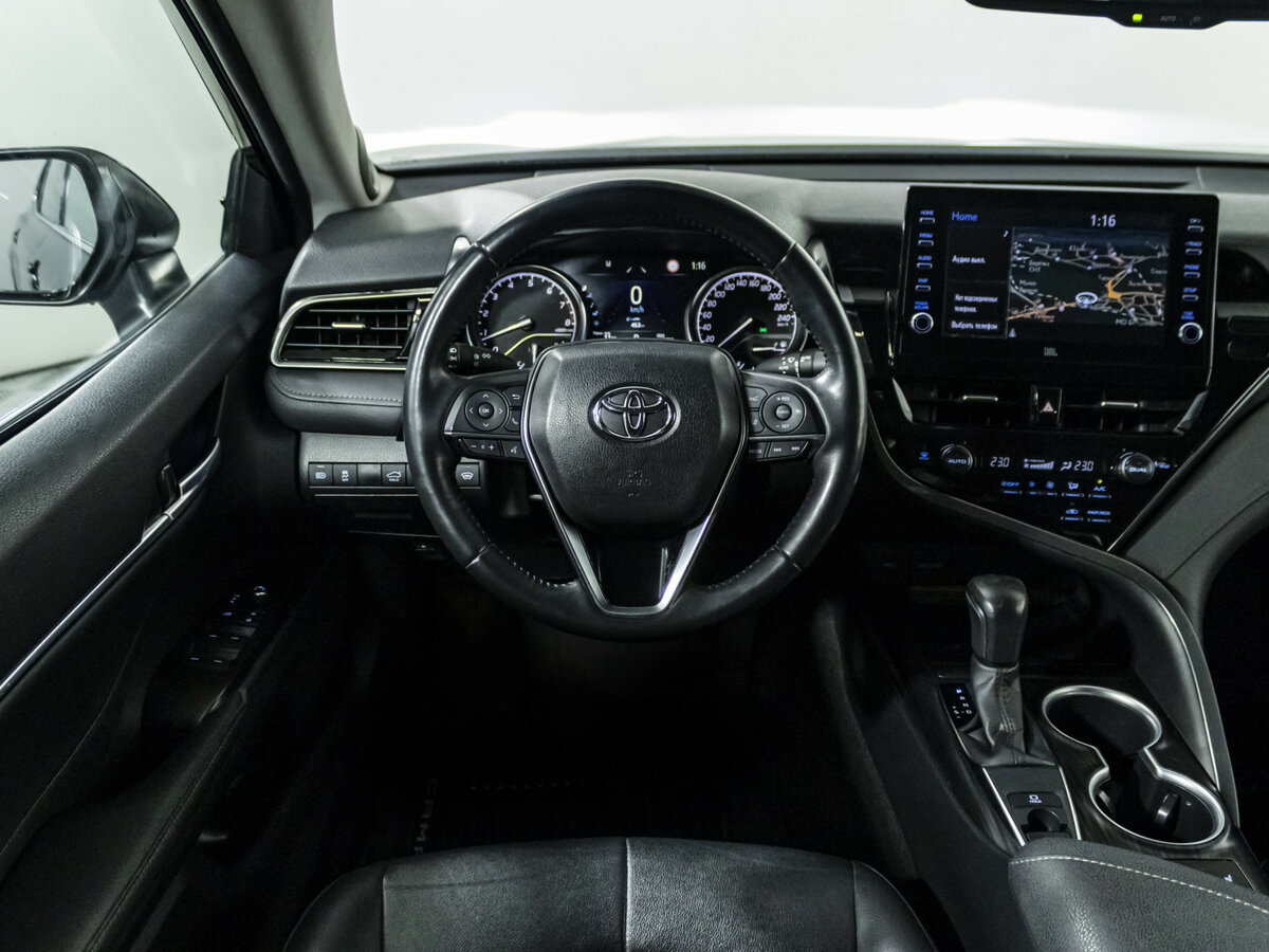 Toyota Camry 2021 года с пробегом. Фото: #9