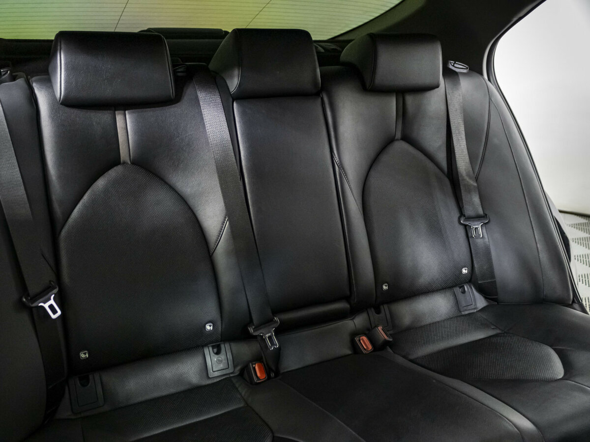 Toyota Camry 2021 года с пробегом. Фото: #12