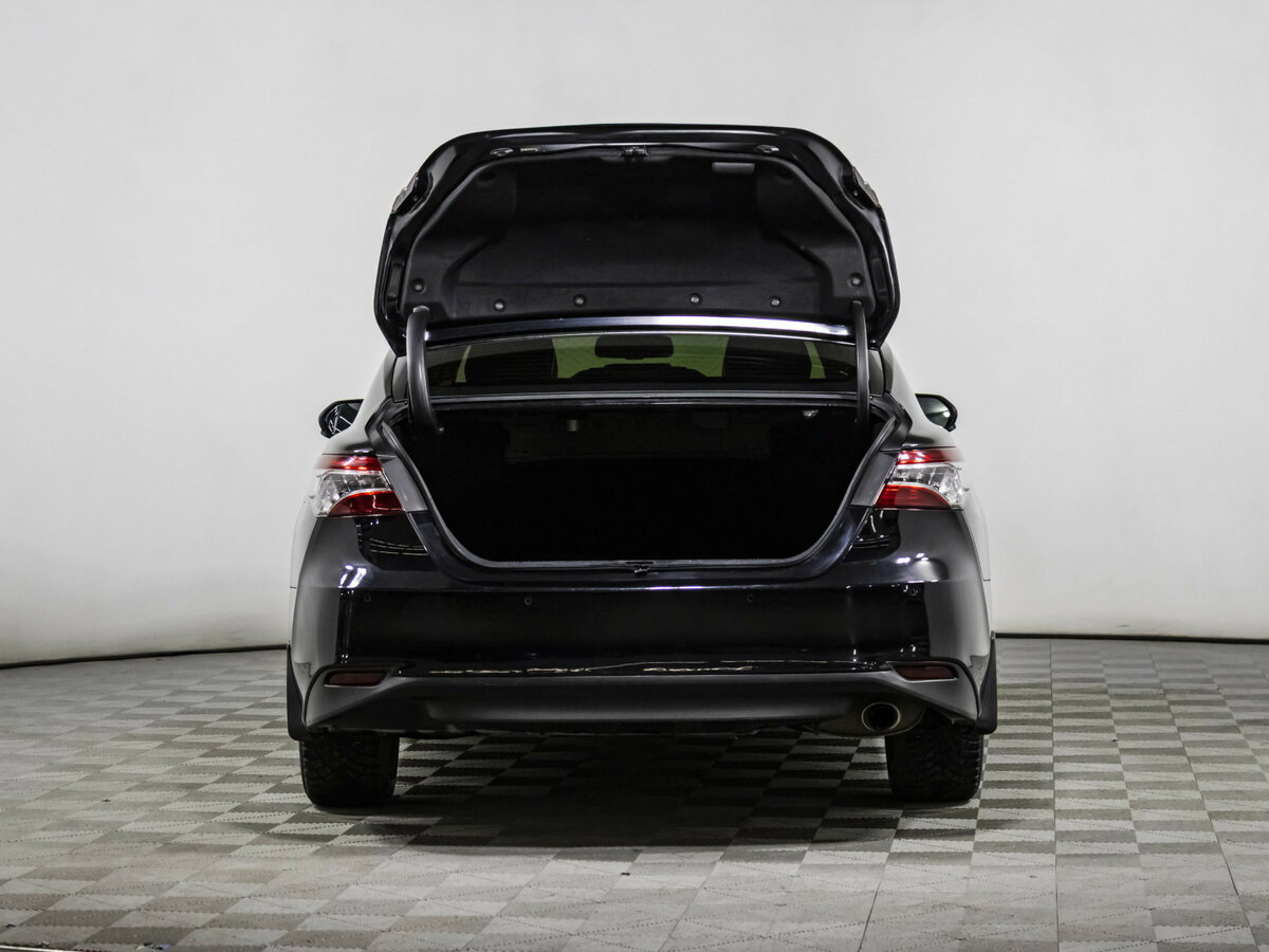 Toyota Camry 2021 года с пробегом. Фото: #15