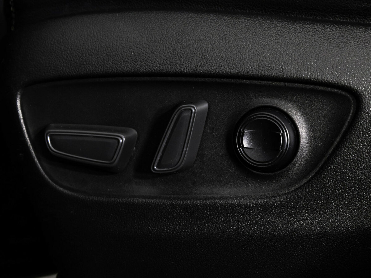 Toyota RAV4 2021 года с пробегом. Фото: #16