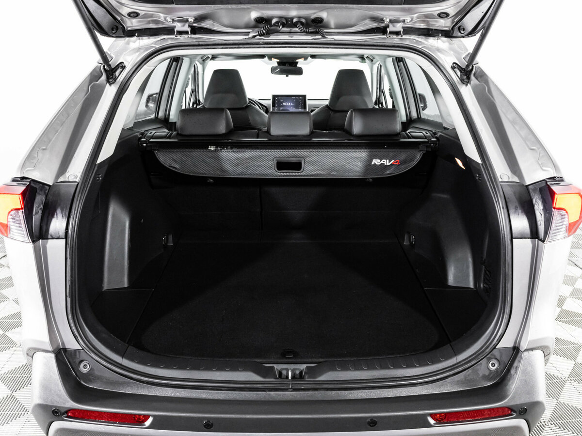 Toyota RAV4 2021 года с пробегом. Фото: #23