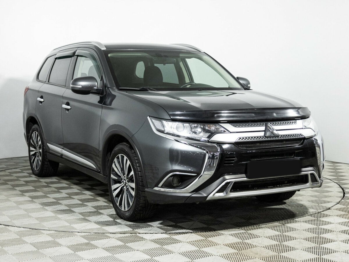 Mitsubishi Outlander 2020 года с пробегом. Фото: #2