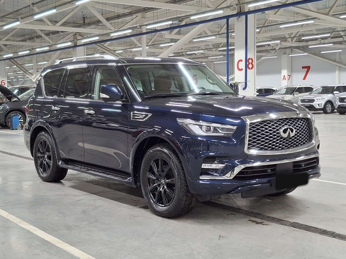 Infiniti QX80 2021 года с пробегом. Фото: #2