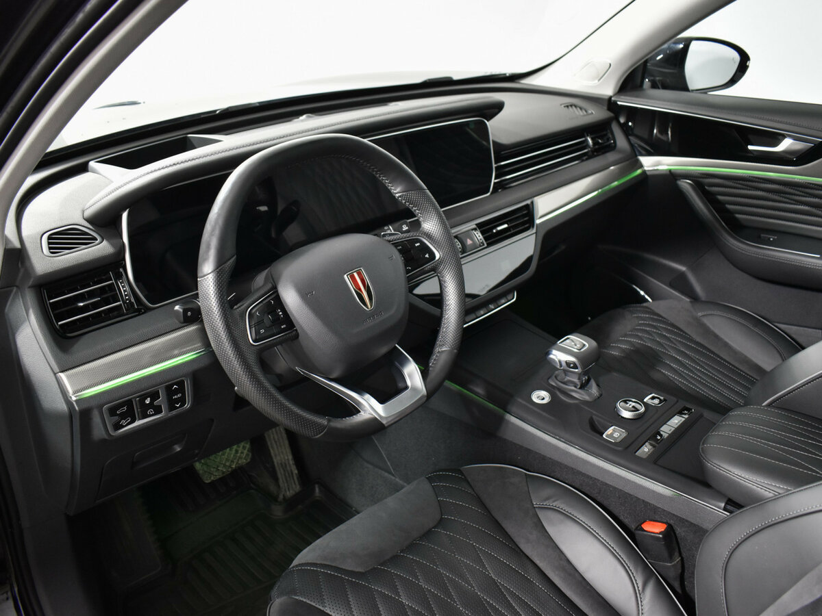 Hongqi HS5 2024 года с пробегом. Фото: #8