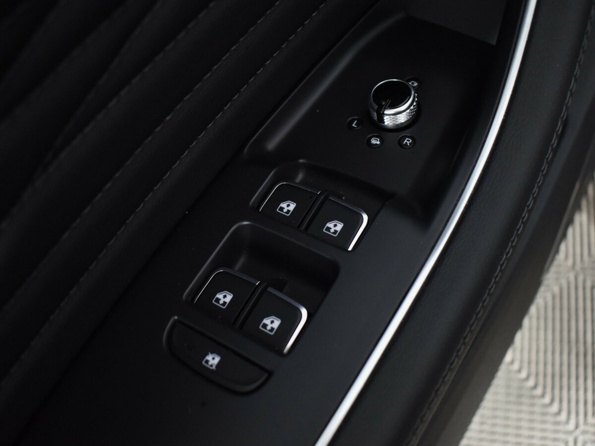 Hongqi HS5 2024 года с пробегом. Фото: #16