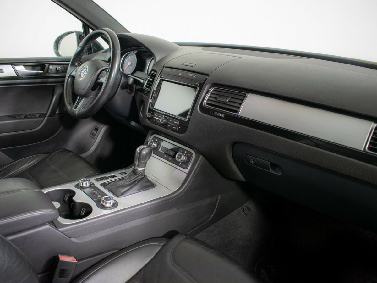 Volkswagen Touareg 2011 года с пробегом. Фото: #8
