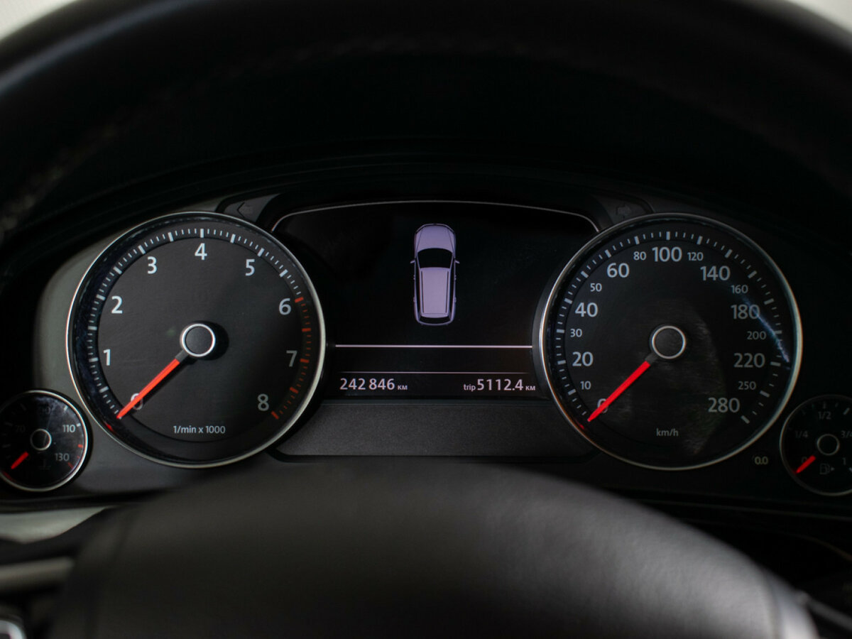 Volkswagen Touareg 2011 года с пробегом. Фото: #11