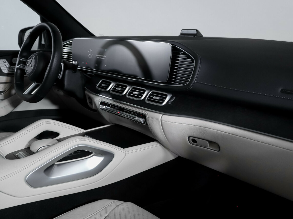 Mercedes-Benz GLS 2025 года с пробегом. Фото: #8