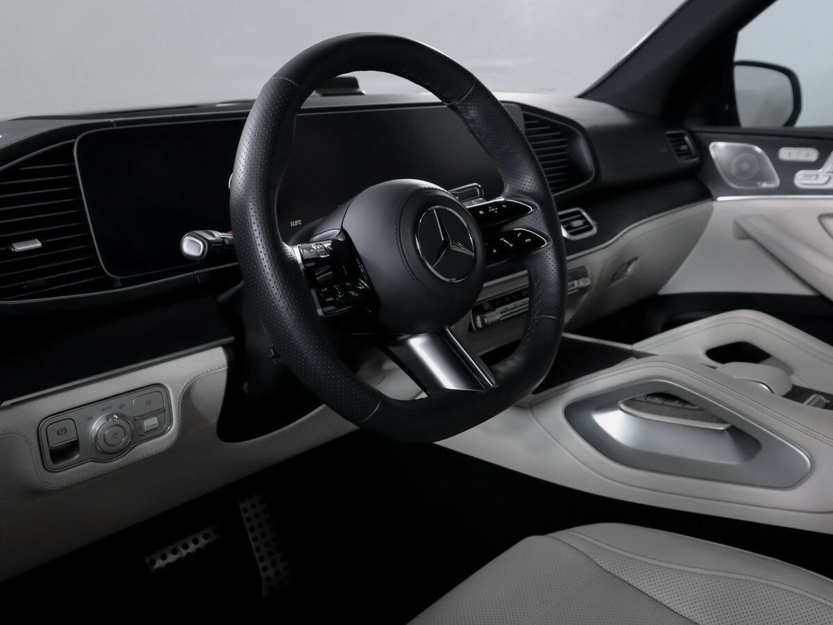 Mercedes-Benz GLS 2025 года с пробегом. Фото: #13