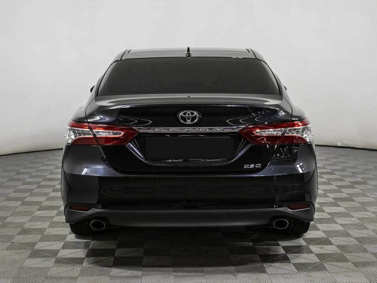 Toyota Camry 2023 года с пробегом. Фото: #4